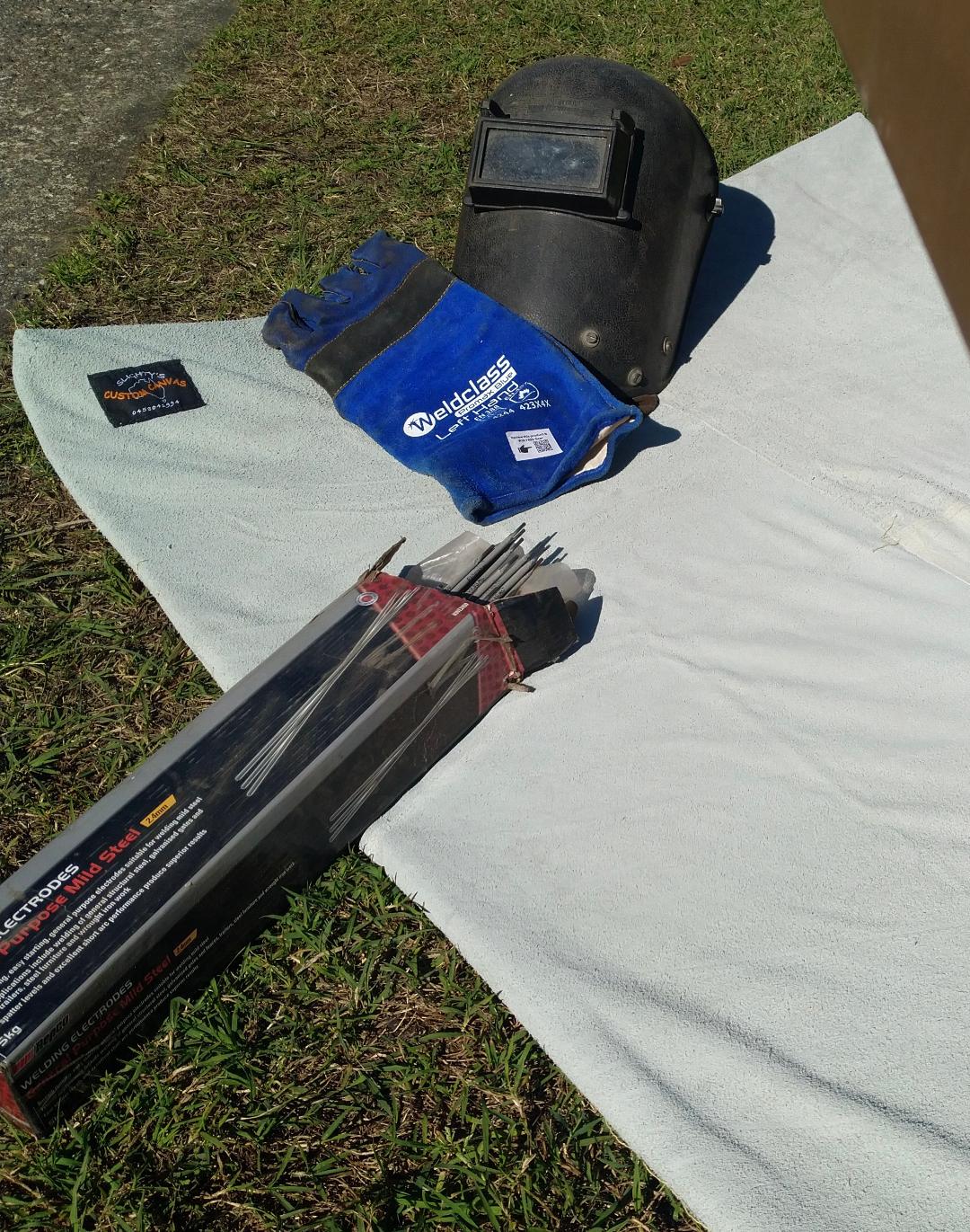 Leather Top, Ground Control Boily Mat